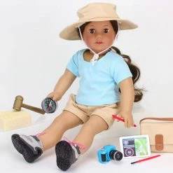TeamsonUS Sophia's 10 Piece Smithsonian Paleontologist Set For 18" Dolls, Multicolor